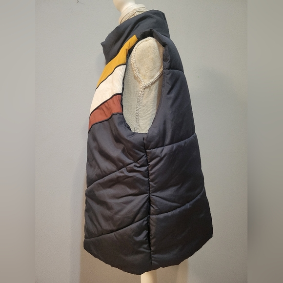 Forever Audrey women's size L navy zip-up vest with multi-colored front panels - Picture 2 of 10